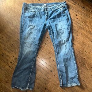 Silver Lola distressed western boot cut size 24 jeans